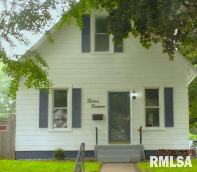 1214 3rd St. #A, Moline, IL 61265