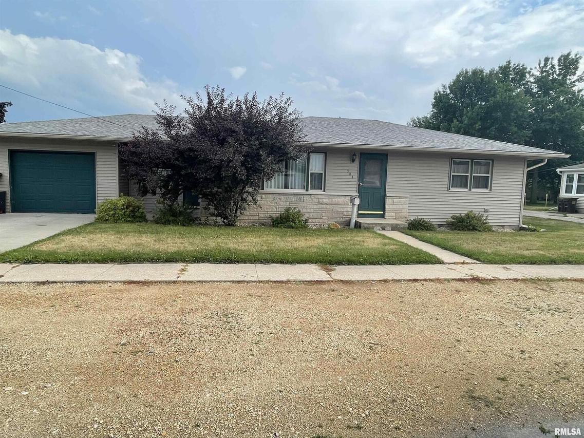 504 17th Ave., Fulton, IL 61252
