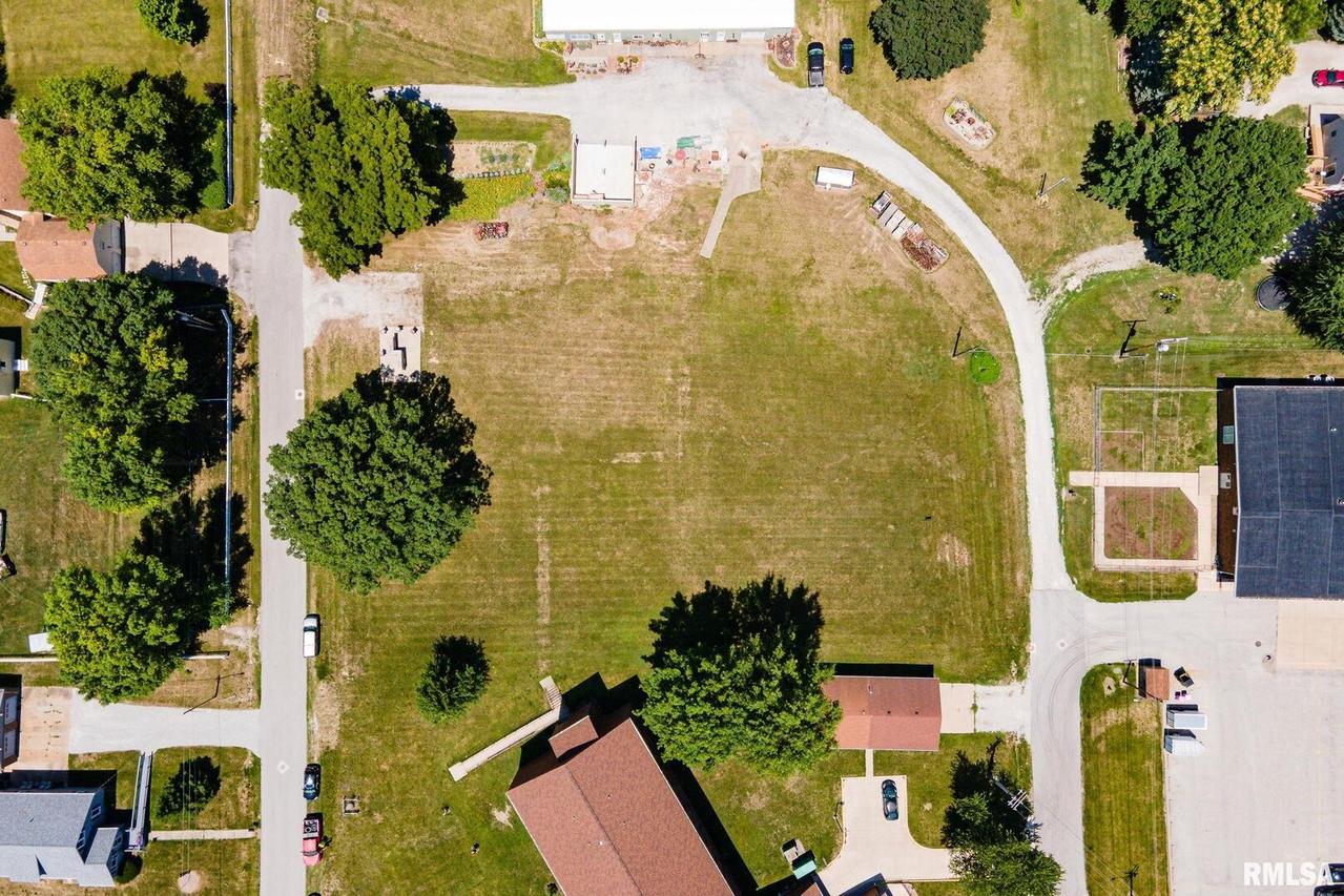 706 NW 5th Ave., Aledo, IL 61231