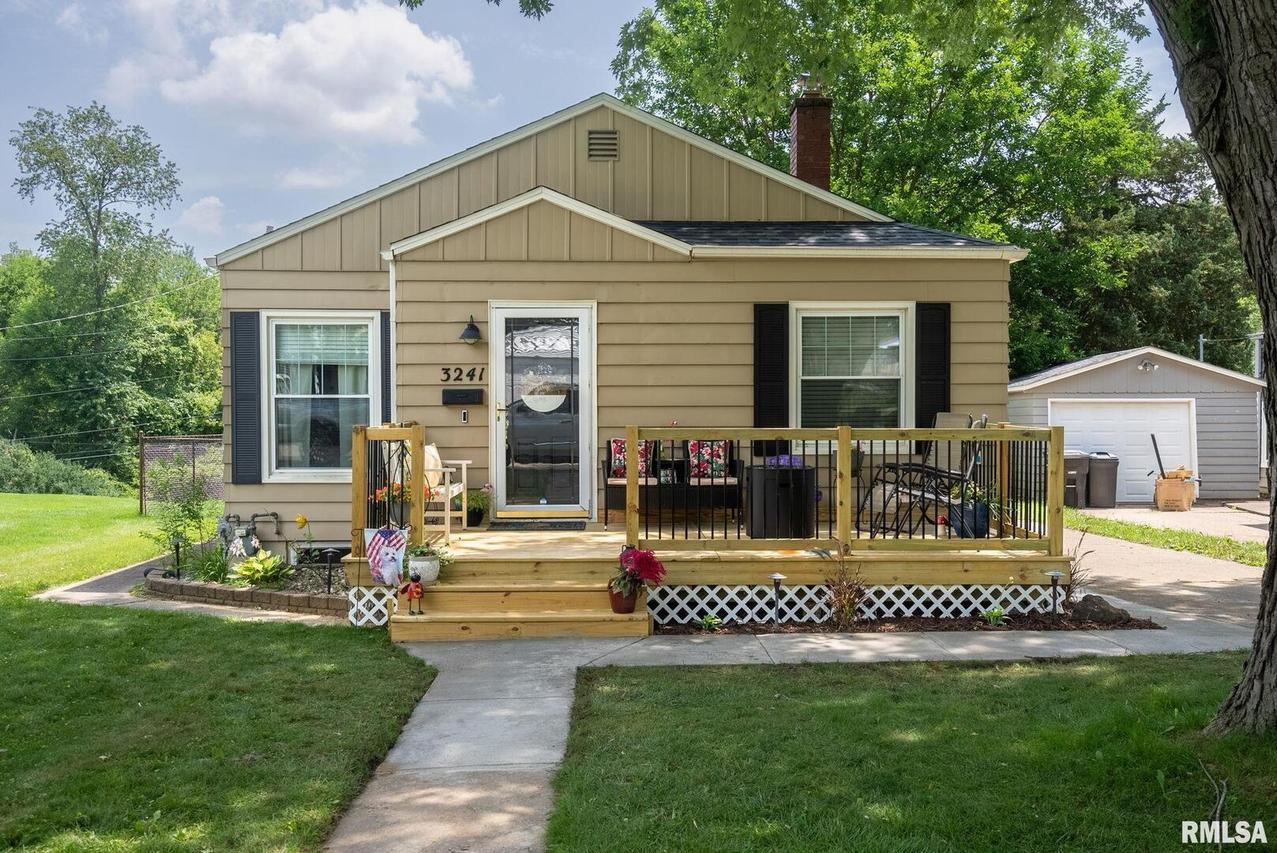 3241 26th St., Rock Island, IL 61201