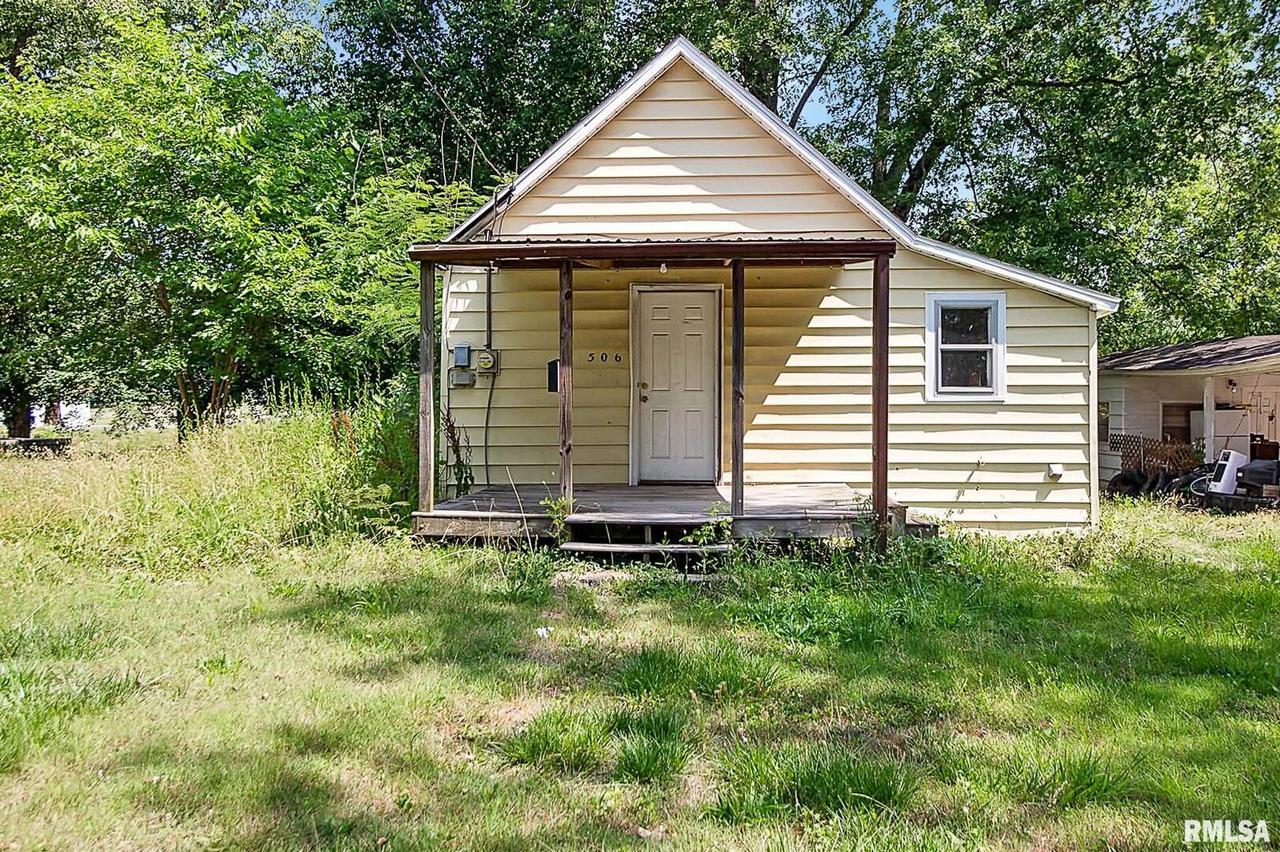 506 Smith Ave., Duquoin, IL 62832