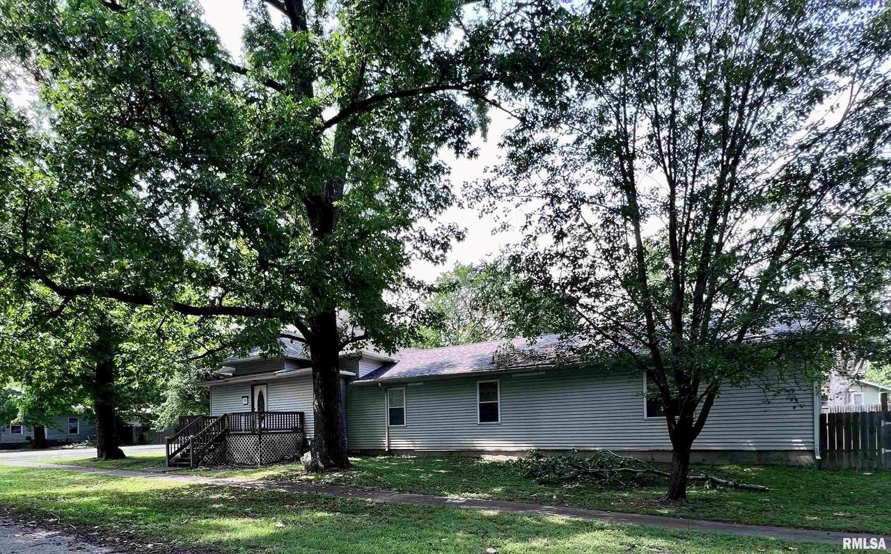 119 W Pulley St., Hurst, IL 62949