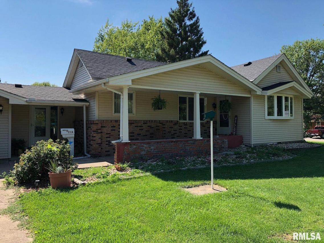214 NE 6th Ave., Galva, IL 61434