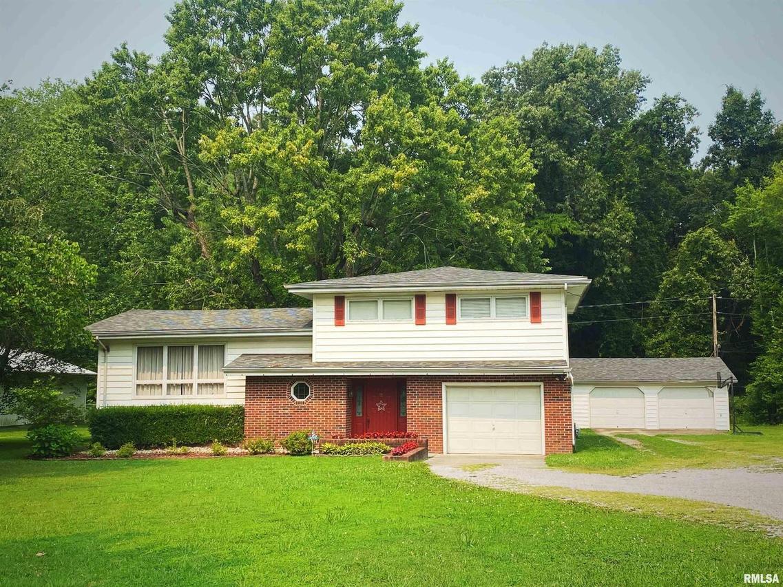 2381 State Highway 148, Zeigler, IL 62999