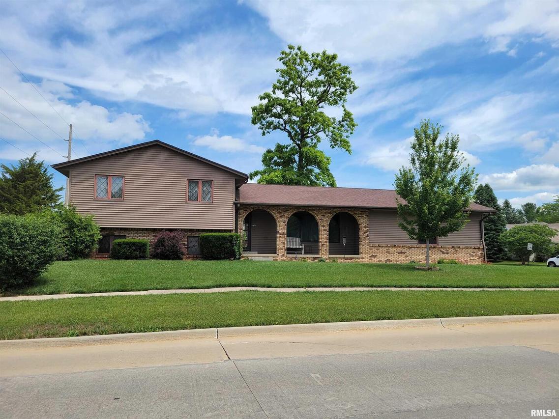 703 Cherry Dr., Geneseo, IL 61254