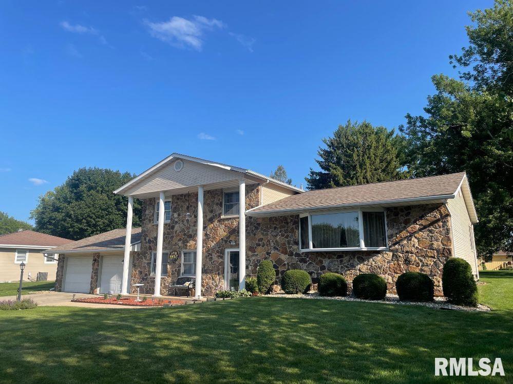 457 Circle Dr., Kewanee, IL 61443