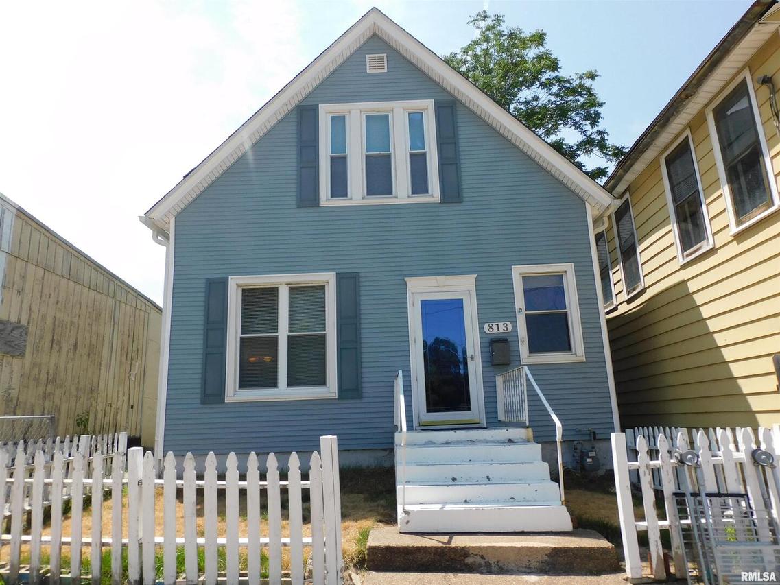 813 15th St., Moline, IL 61265