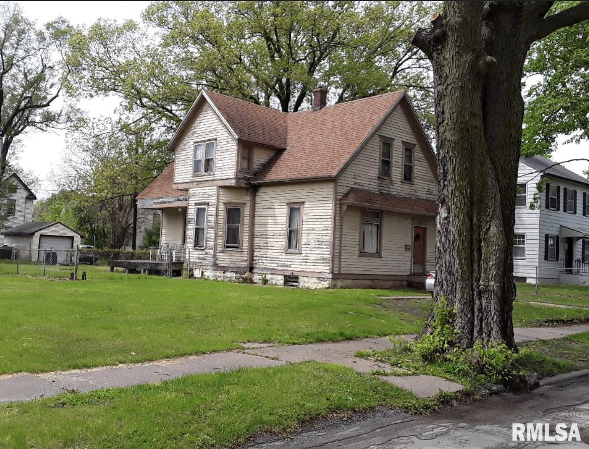 1008 16th St., Rock Island, IL 61201