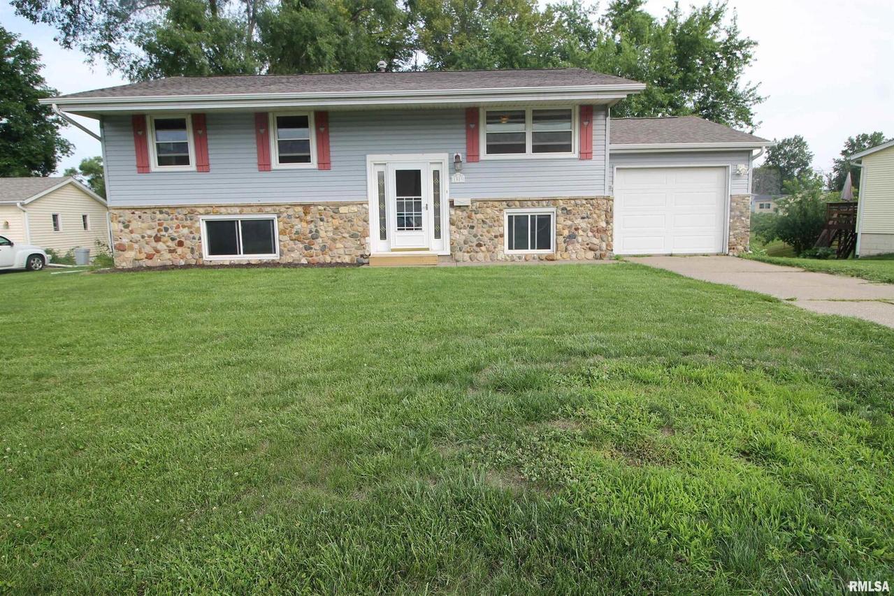 1509 12th St., Silvis, IL 61282