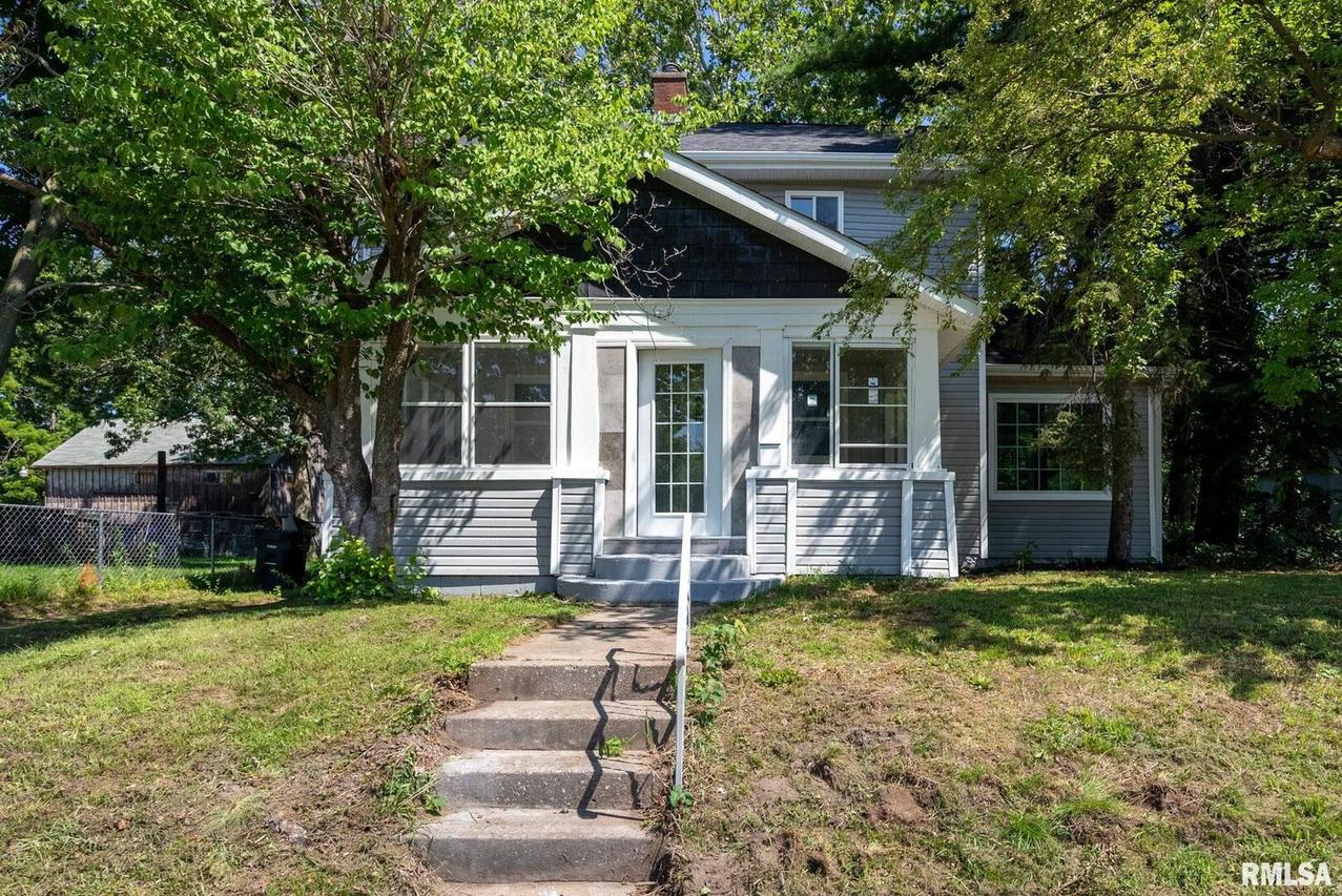 607 21st Ave., Rock Island, IL 61201