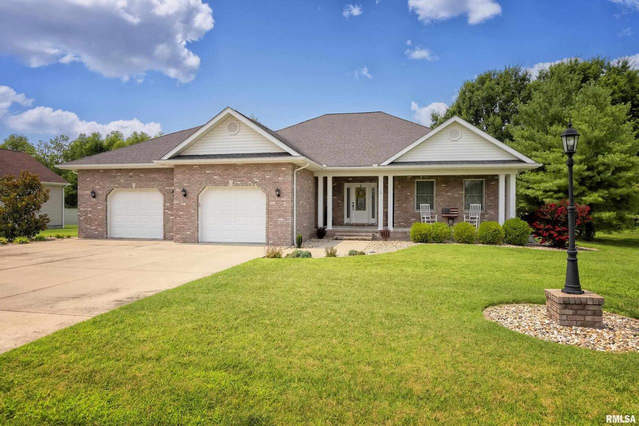 3201 Arabian Ct., Herrin, IL 62948