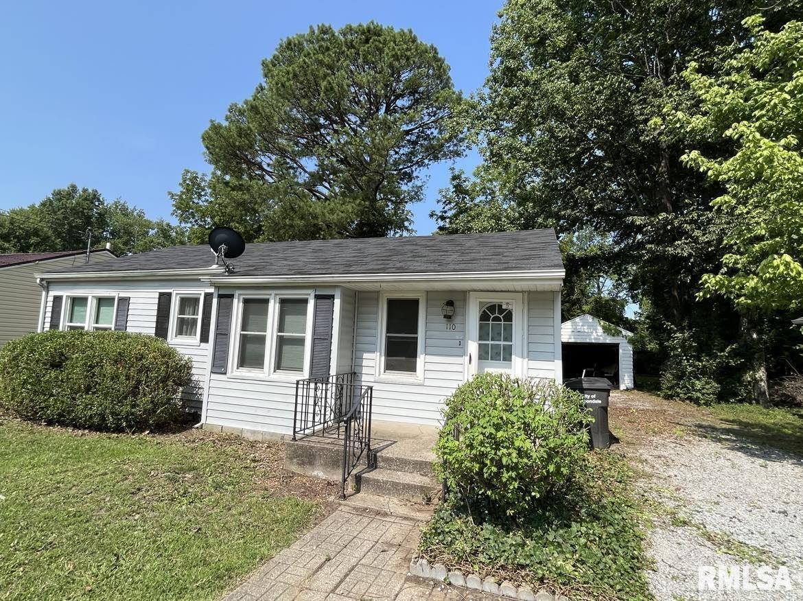 110 S Dixon St., Carbondale, IL 62901