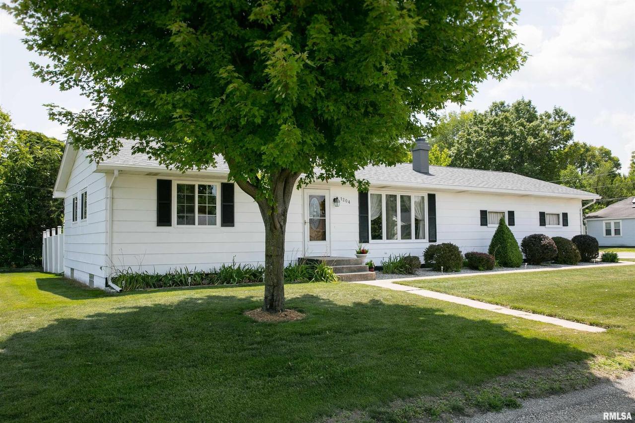 1204 Main St., Erie, IL 61250