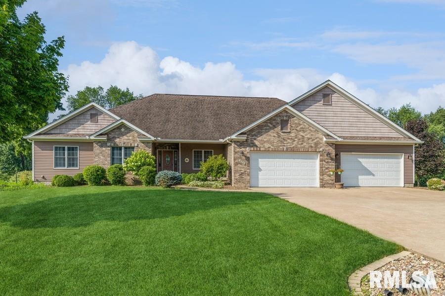 2005 Timber Ridge Dr., Port Byron, IL 61275