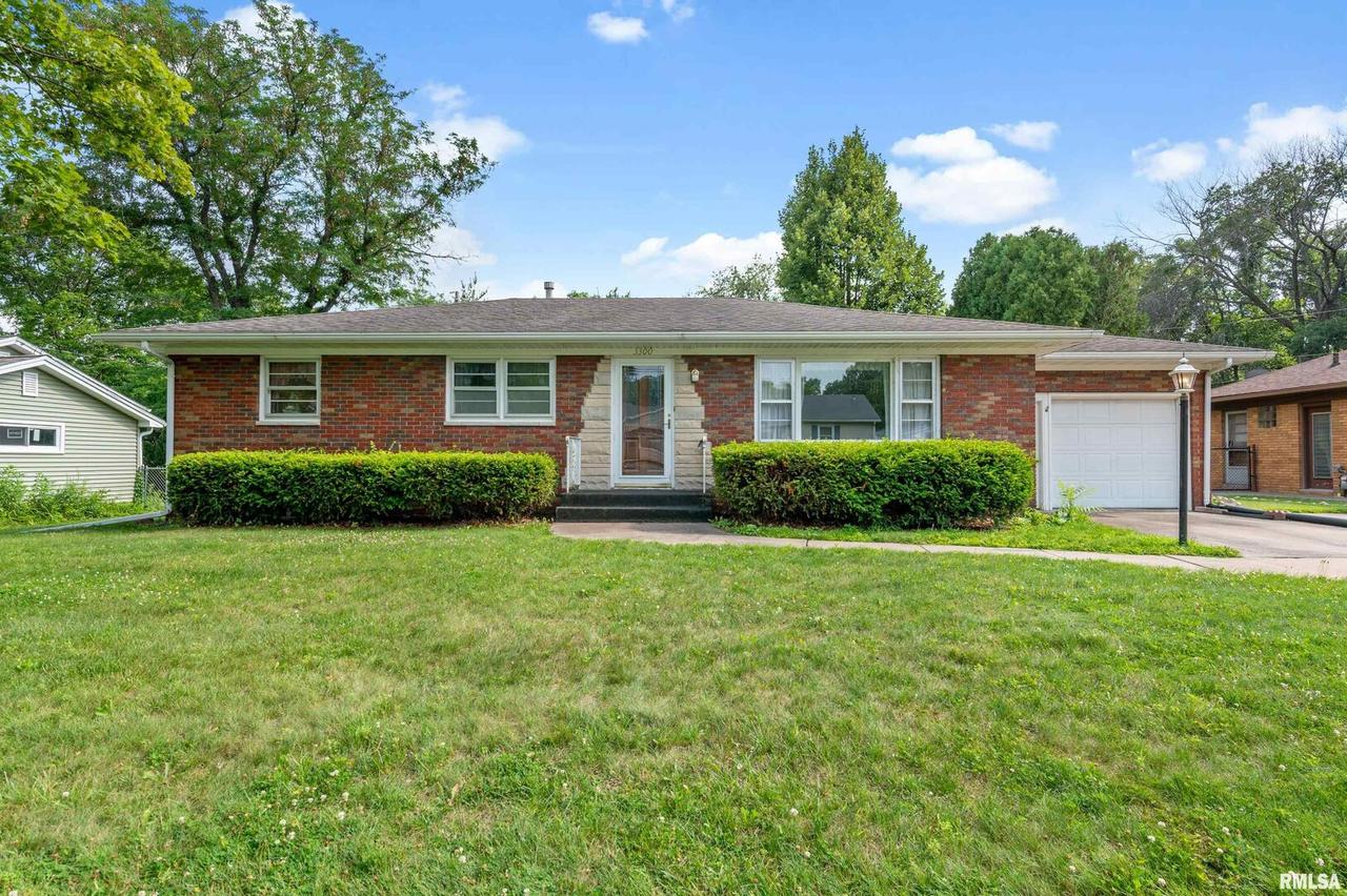 3300 26th Ave., Rock Island, IL 61201