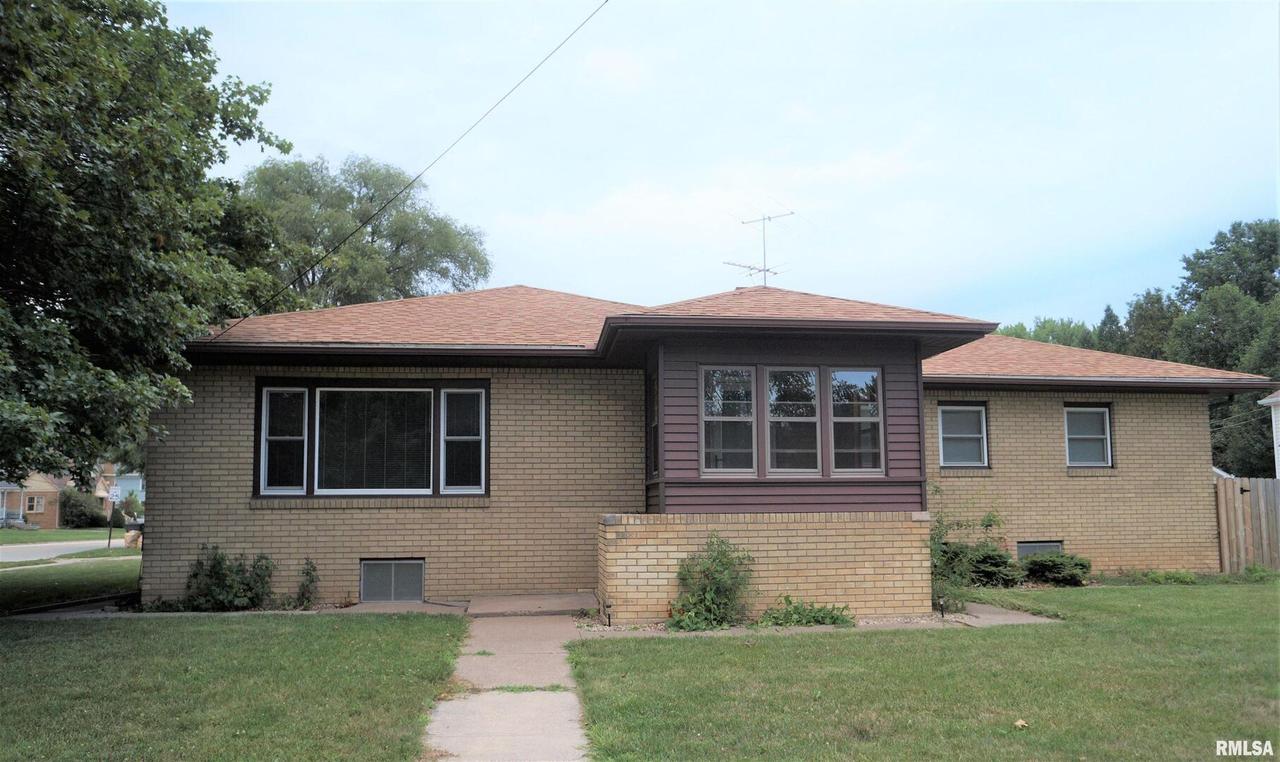 205 E Main St., Geneseo, IL 61254