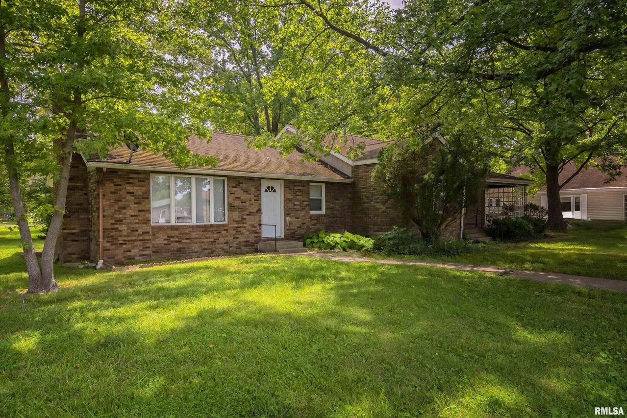 107/109 N Oak St., Desoto, IL 62924