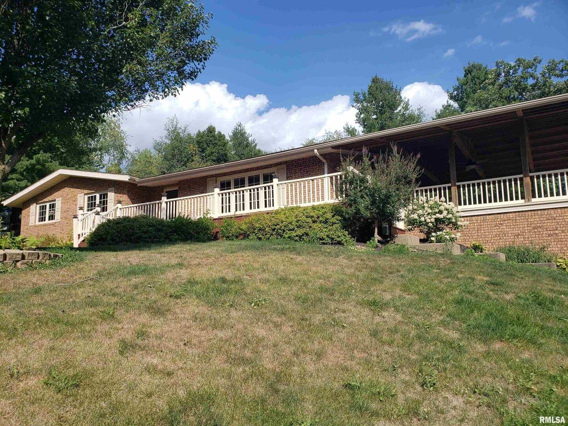 17741 Warner Castle Rd., Orion, IL 61273