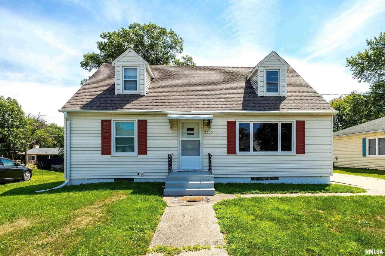 2355 39th St., Rock Island, IL 61201