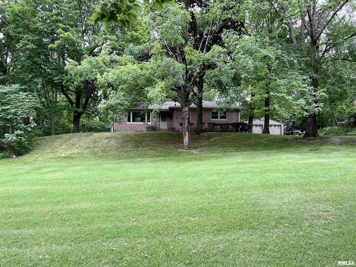 3120 12th Ave., Moline, IL 61265