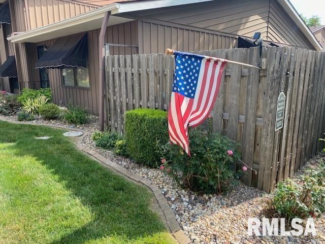 1119 48th Ave. #10, East Moline, IL 61244