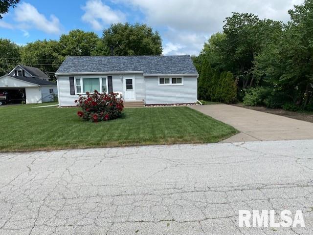 621 3rd Ave., Hampton, IL 61256