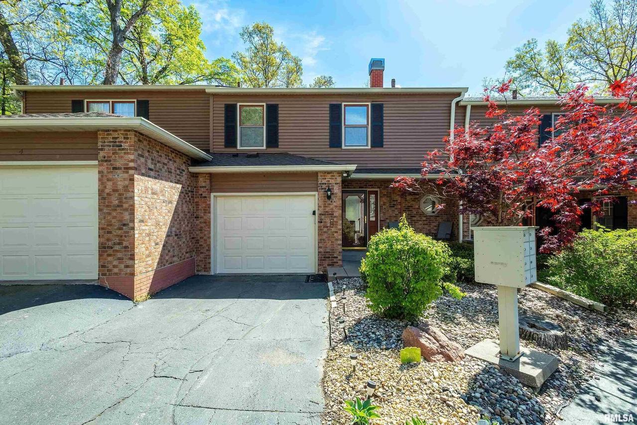 3620 38th St., Rock Island, IL 61201