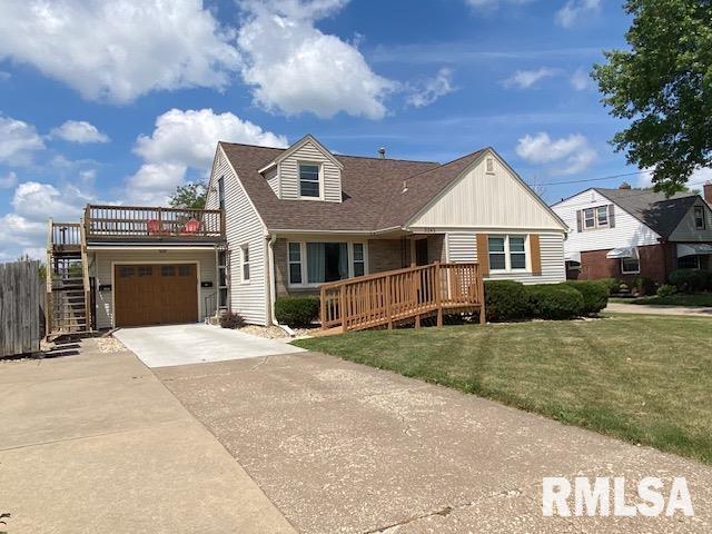 2245 35th Street Ct., Moline, IL 61265