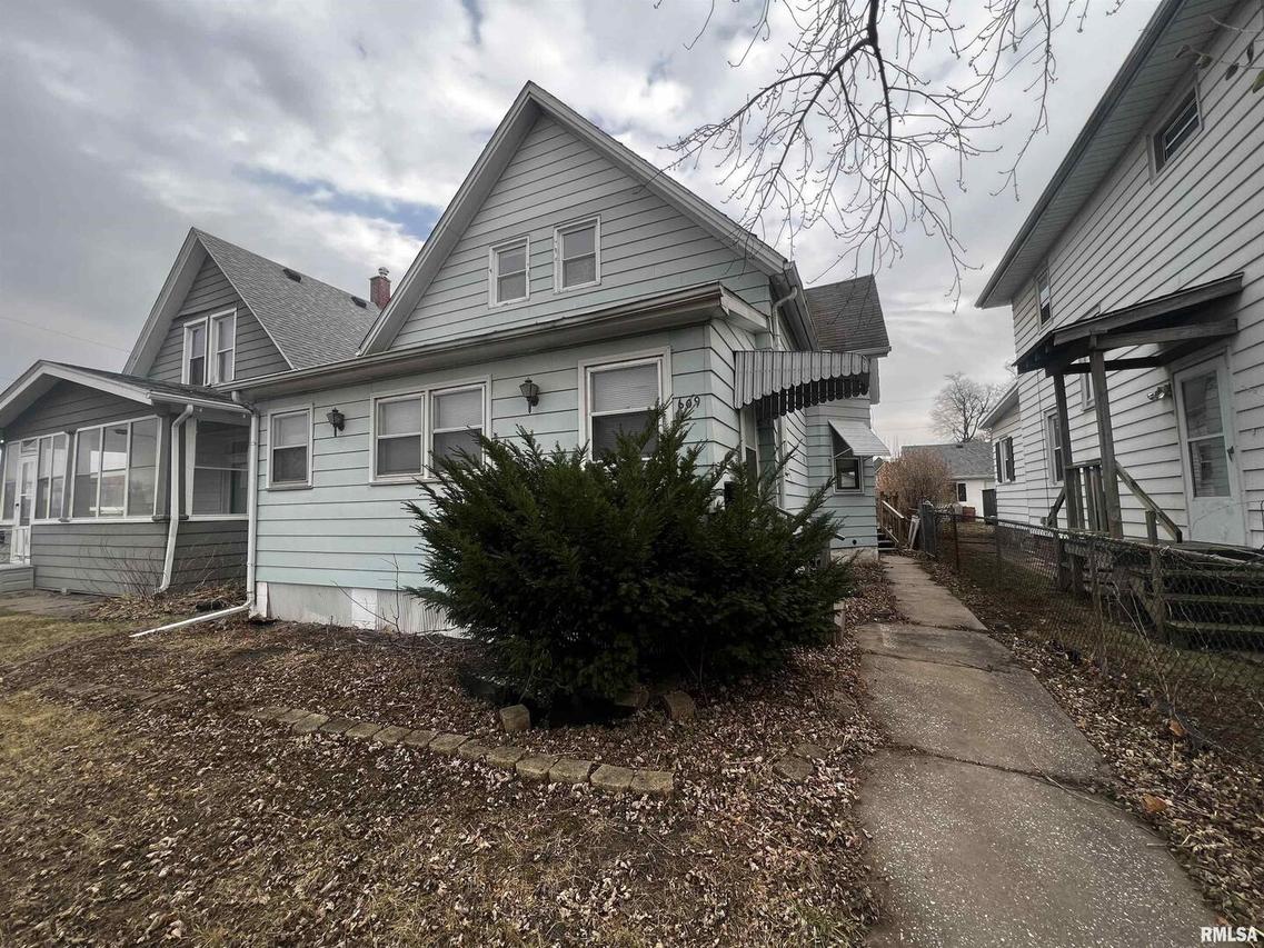 609 41st St., Rock Island, IL 61201