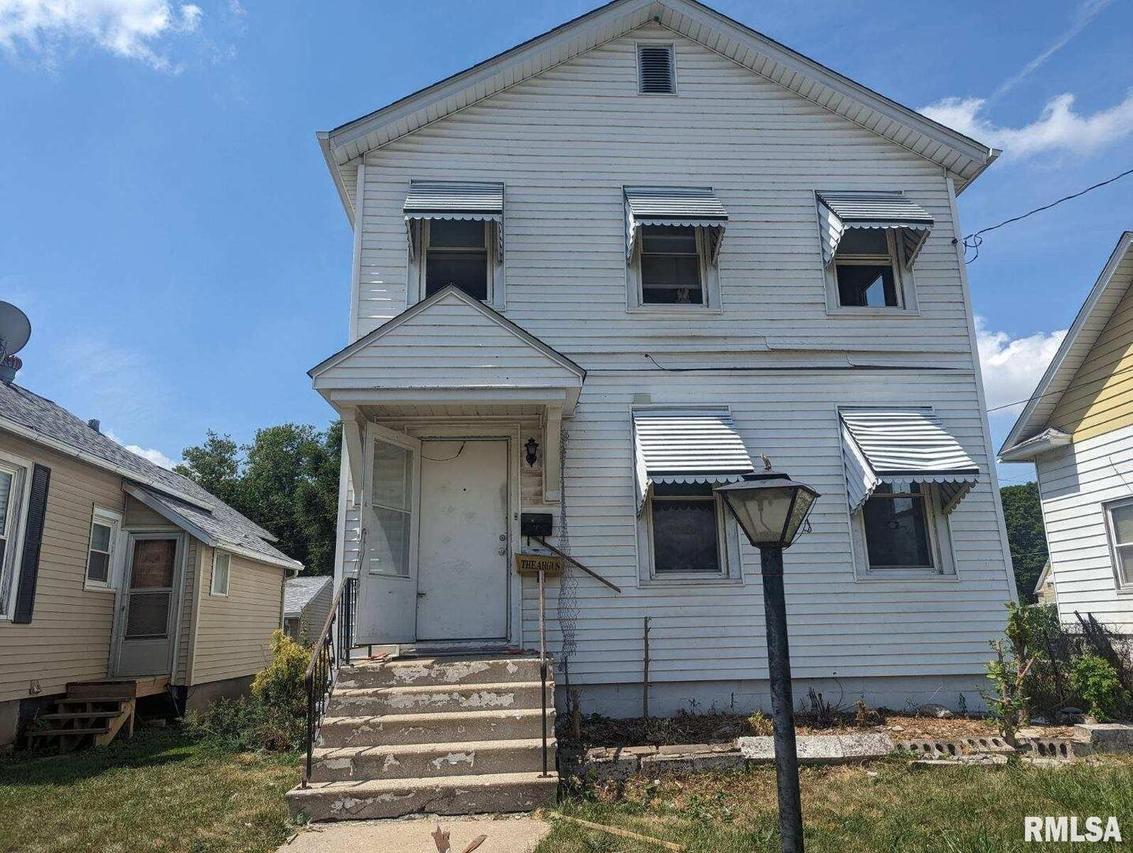 1420 6th St., Rock Island, IL 61201