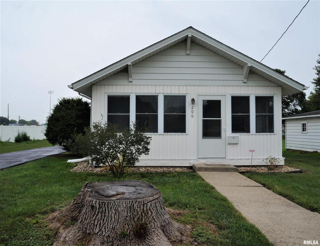 206 S Spring St., Geneseo, IL 61254