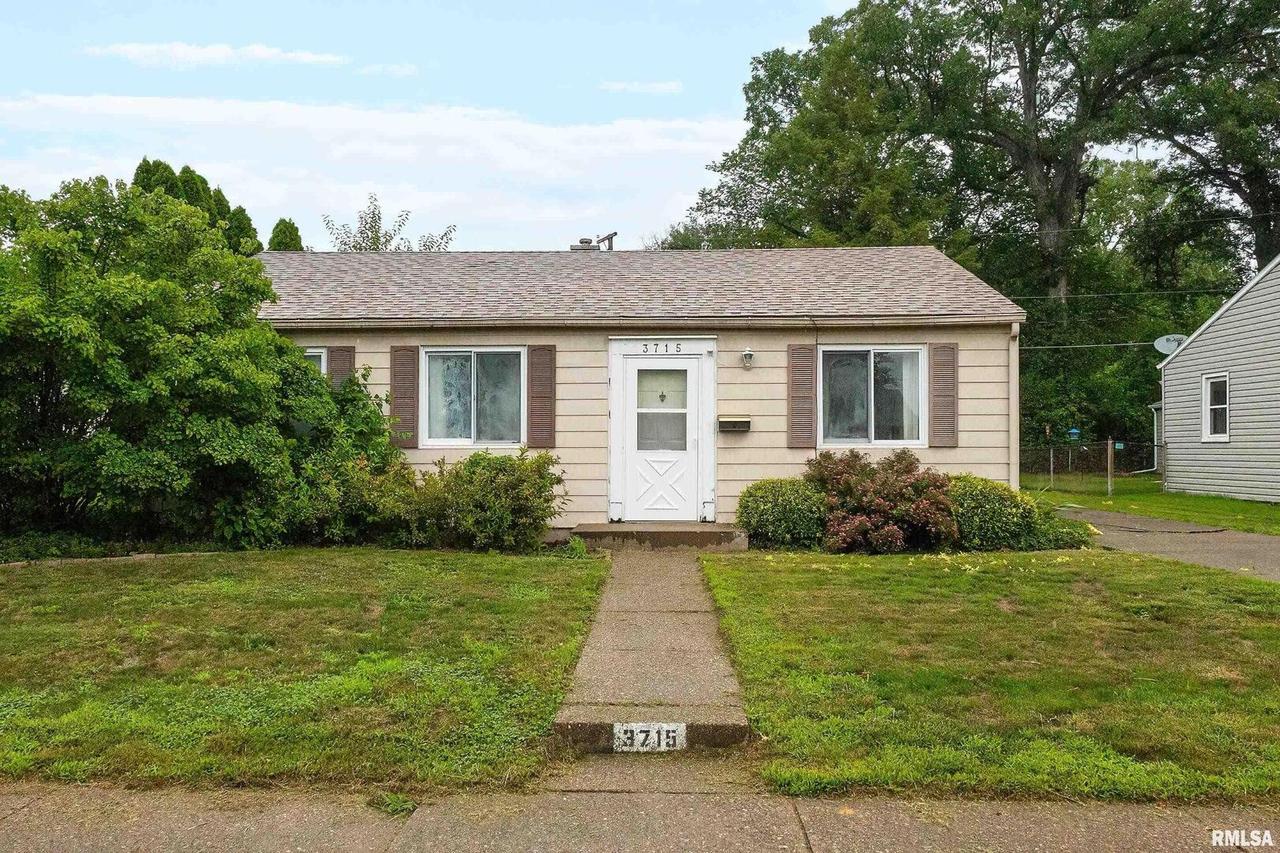 3715 13th Ave., Moline, IL 61265