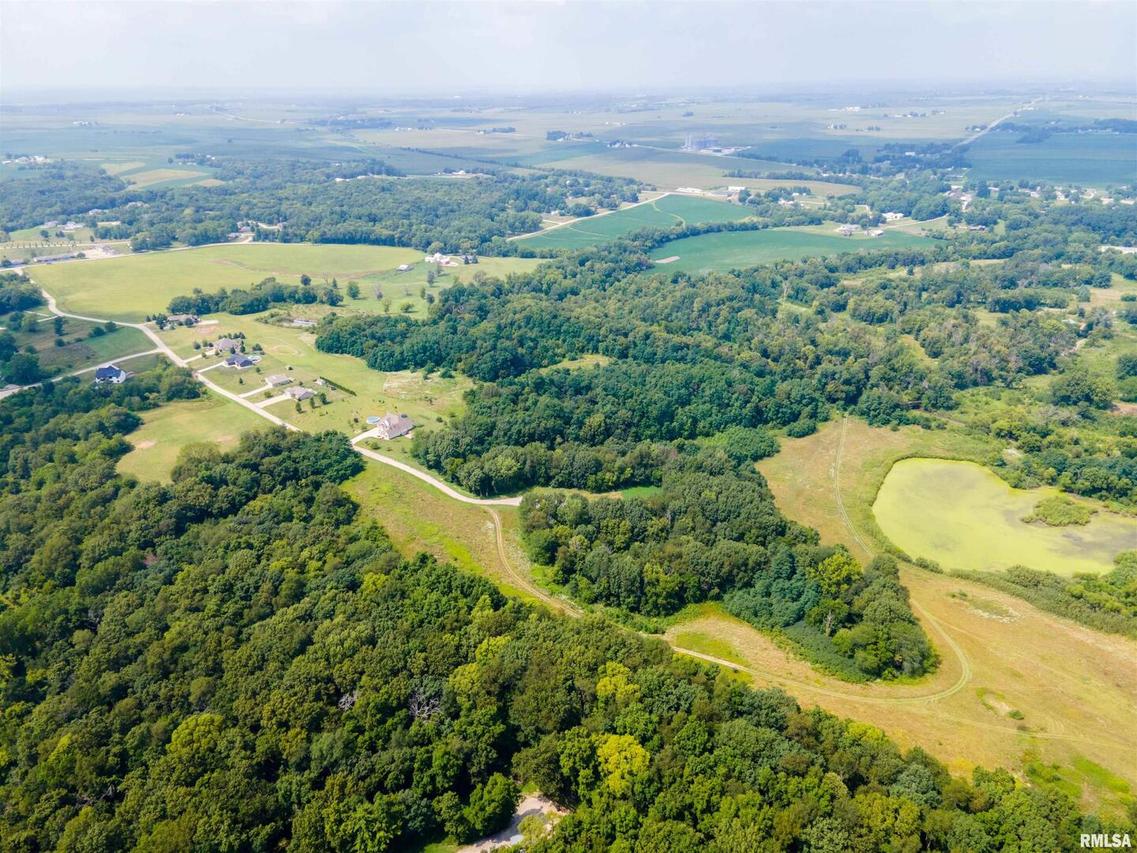 13514 Deer Trace Dr., Morrison, IL 61270