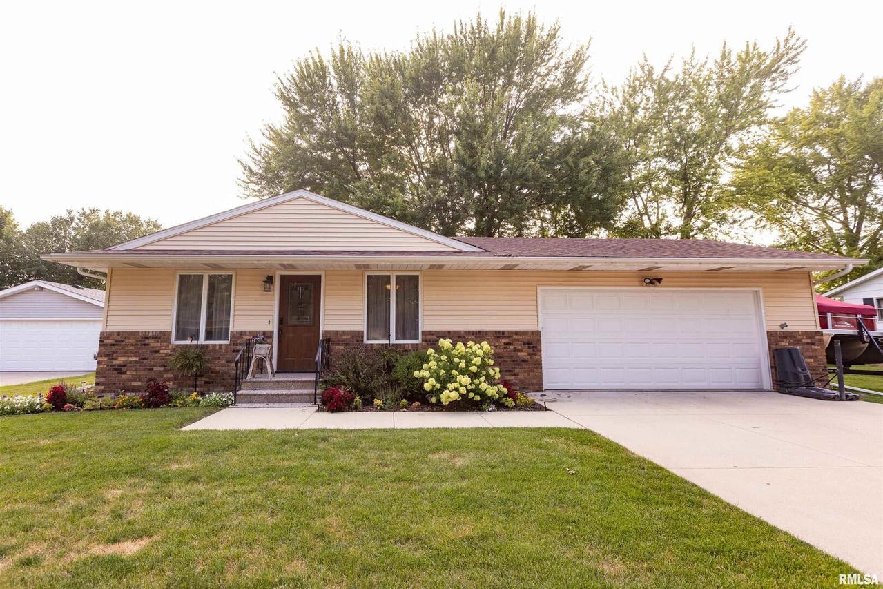 437 Wilshire Dr., Colona, IL 61241