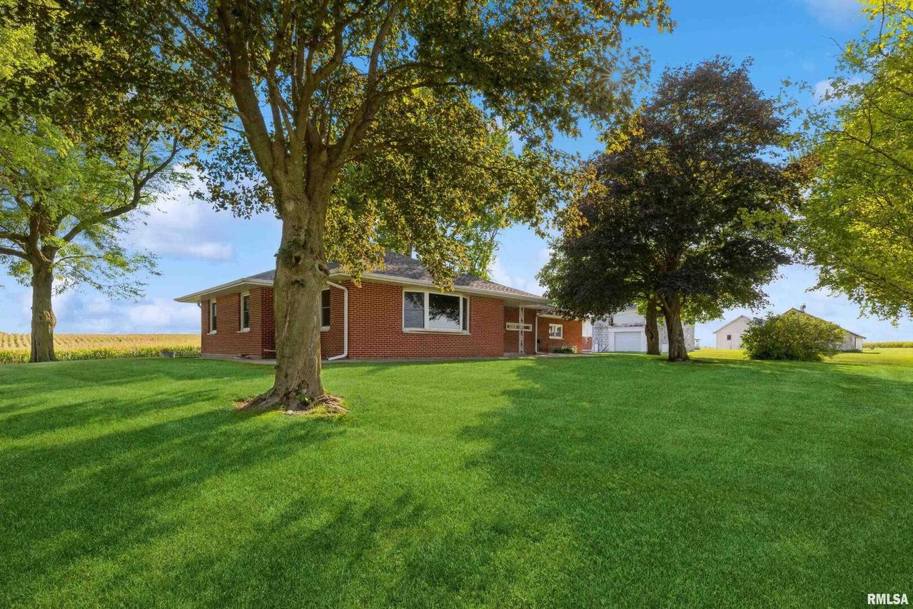 6975 Harvey Rd., Fulton, IL 61252
