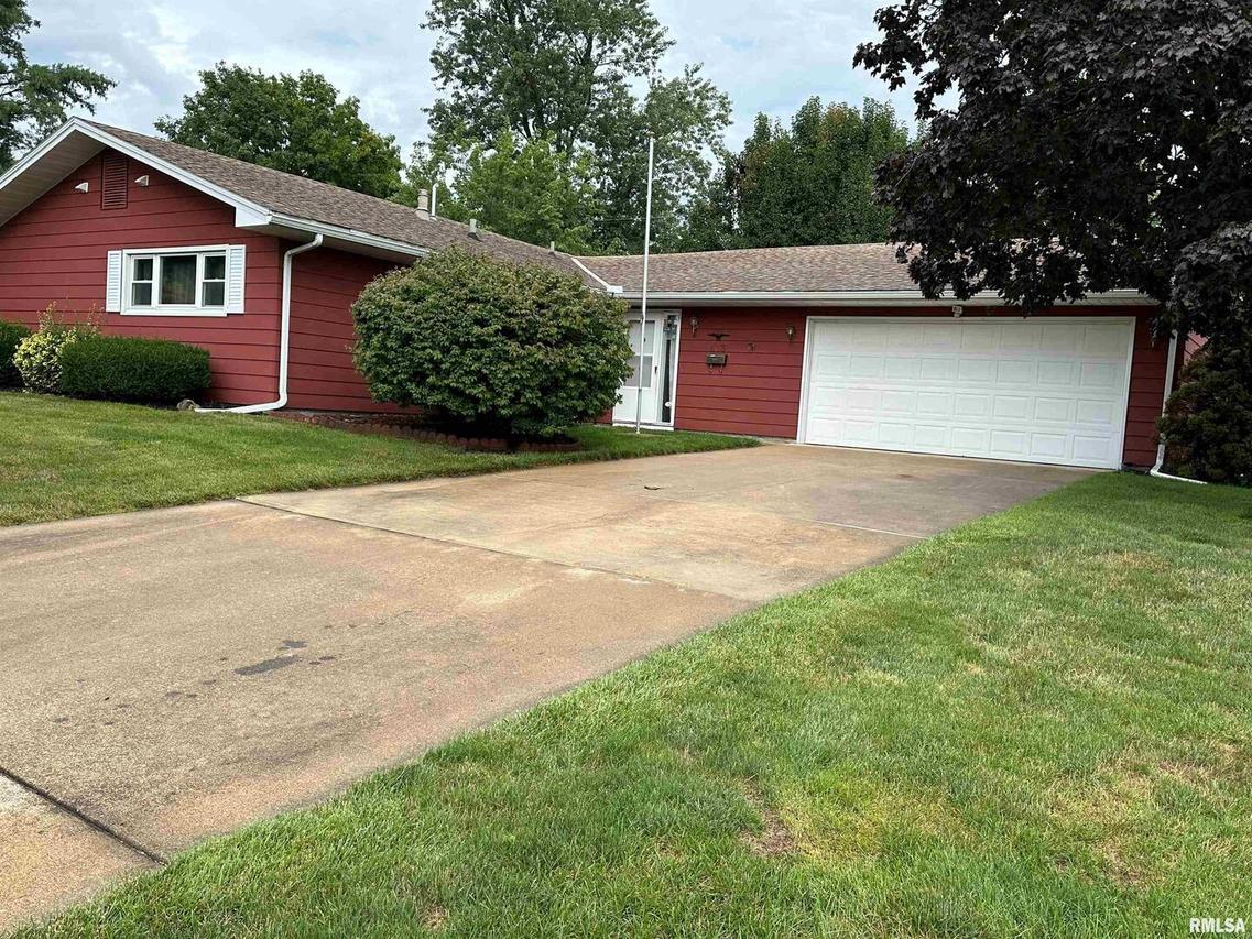 413 Noel Ct., Quincy, IL 62305