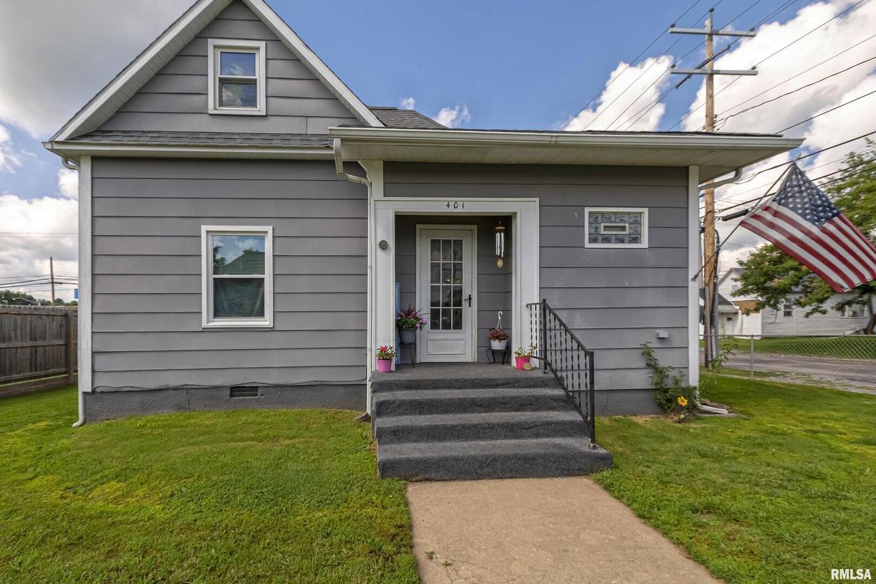 401 W Oak St., West Frankfort, IL 62896