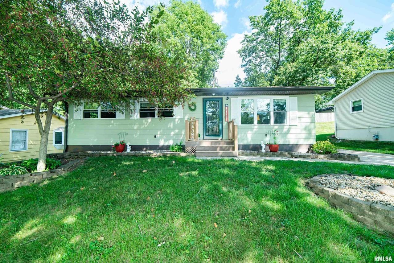 8301 W 7th St., Rock Island, IL