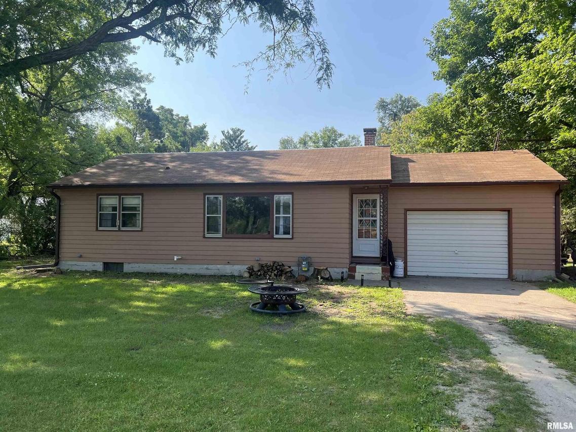 10456 Two Mile Rd., Thomson, IL 61285