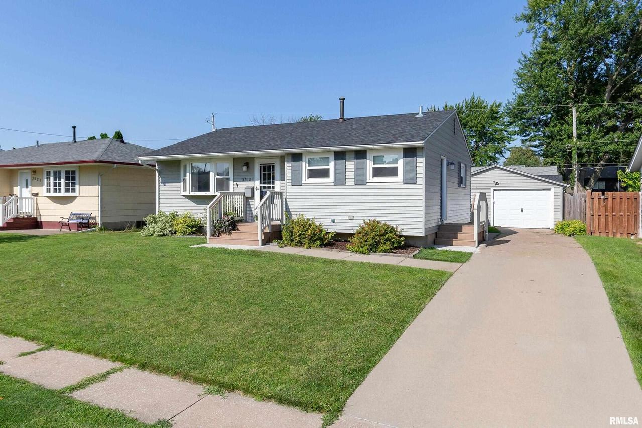 3515 3rd St. #B, East Moline, IL 61244