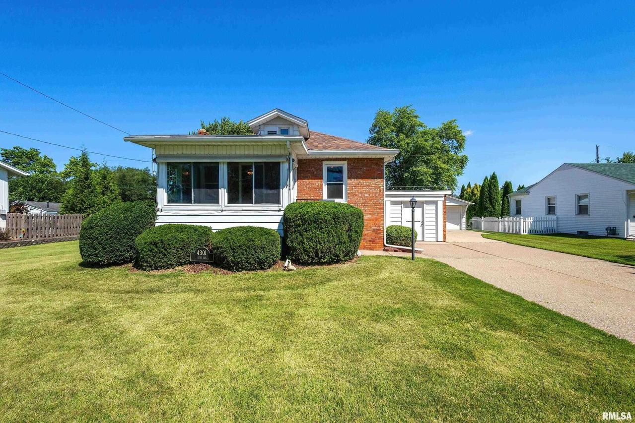 4301 17th Ave., Moline, IL 61265