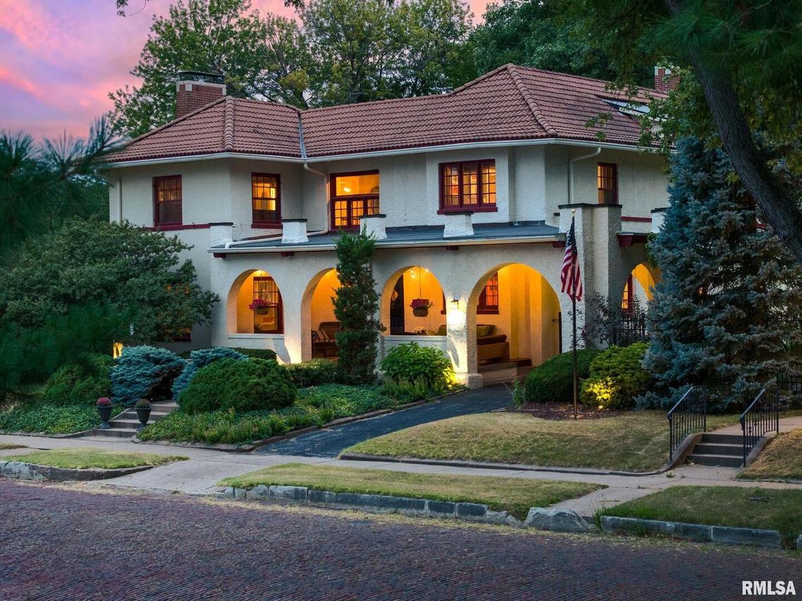 1720 22nd St., Rock Island, IL 61201