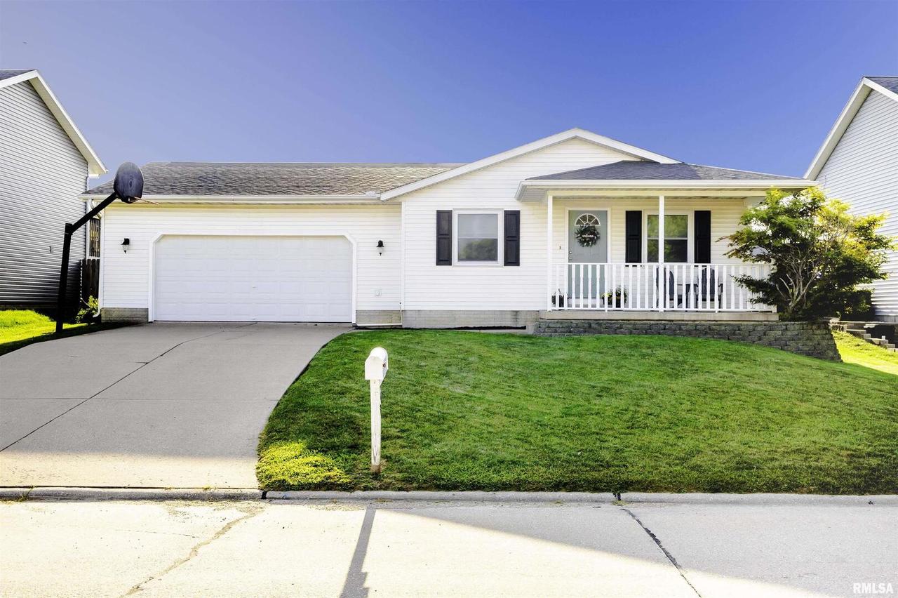 913 Birchwood Dr., Colona, IL 61241