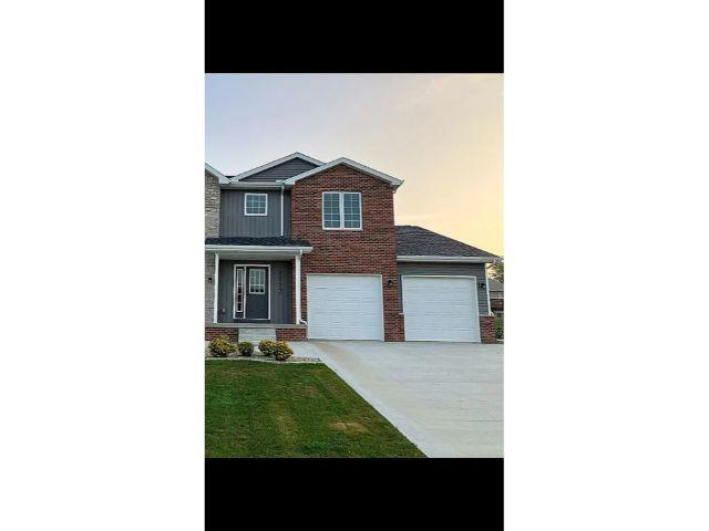 1117 Lawson St., Washington, IL 61571