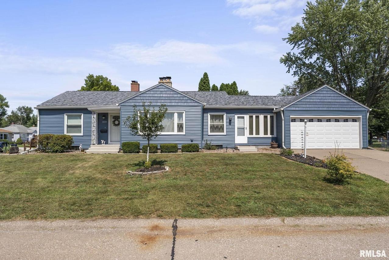 2145 37th St., Rock Island, IL 61201