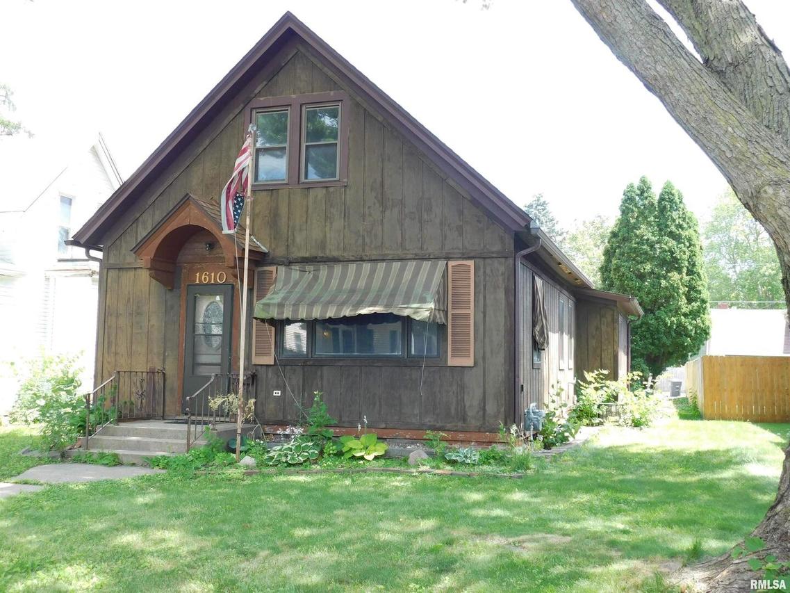 1610 11th St., Moline, IL 61265
