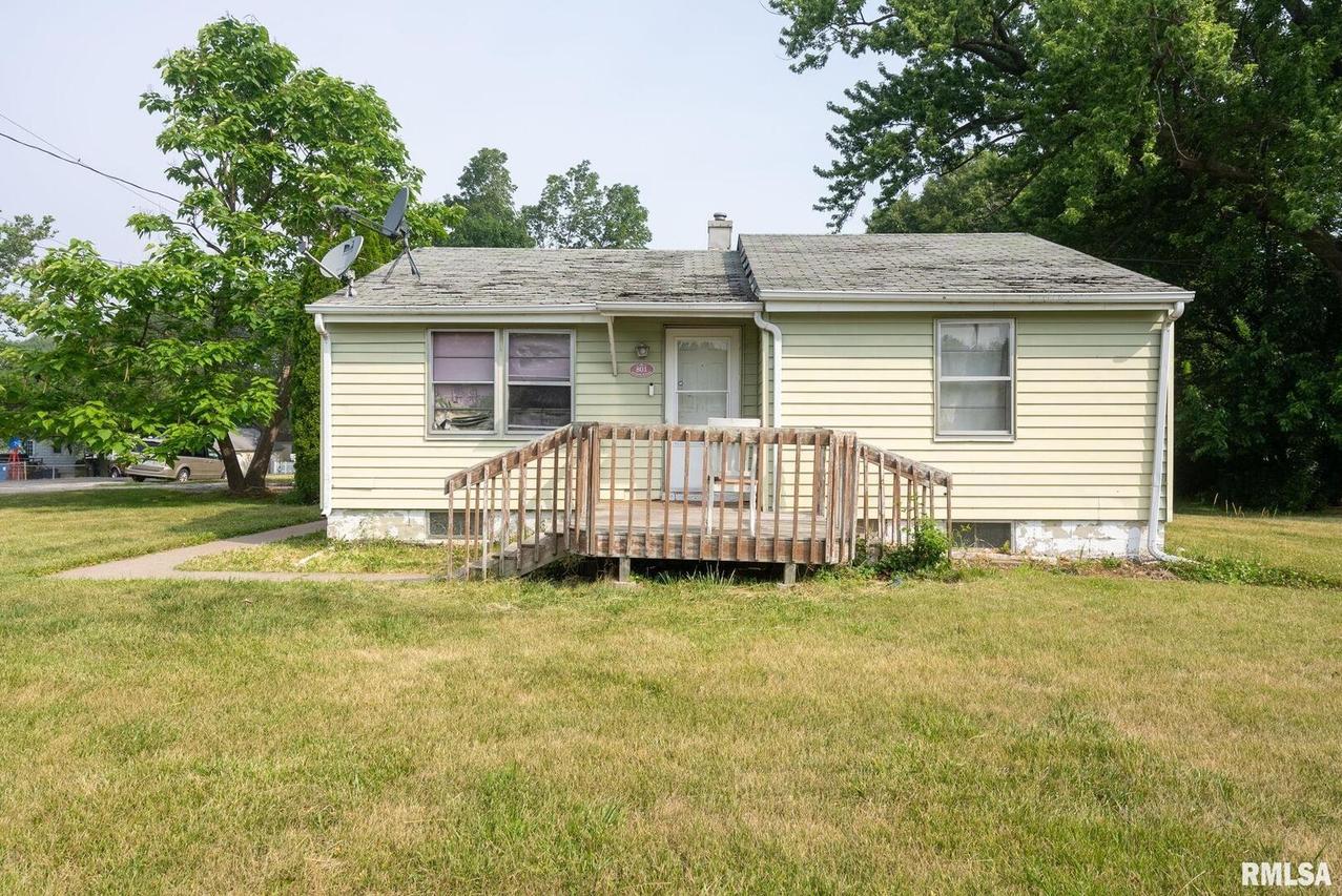 801 7th Ave., Silvis, IL 61282