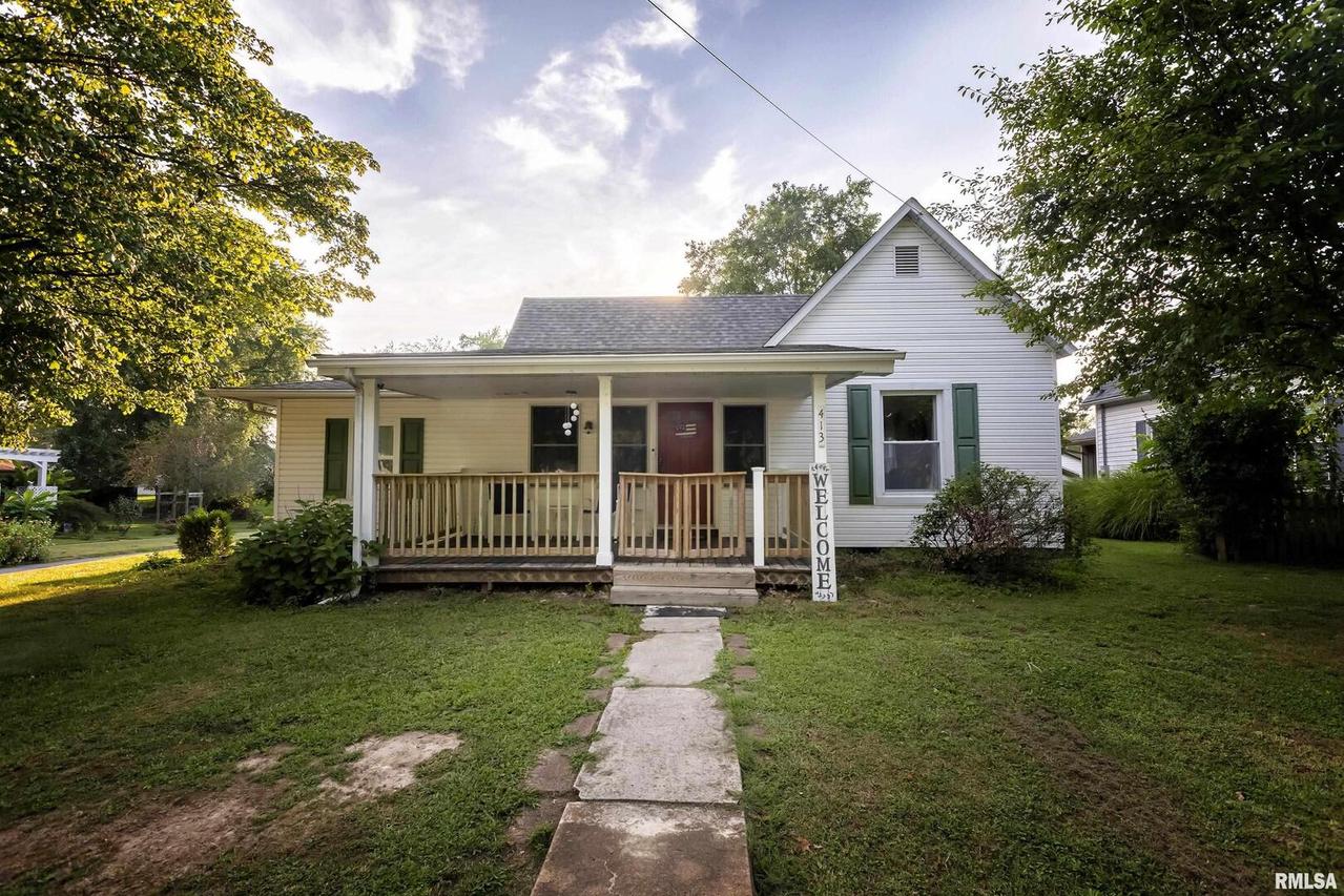 413 Pennsylvania Ave., Carterville, IL 62918