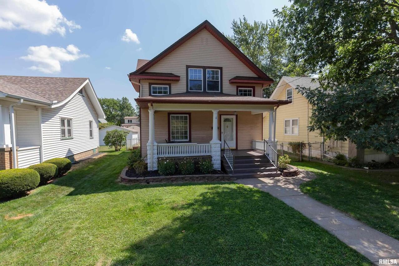 2510 4th St., Moline, IL 61265