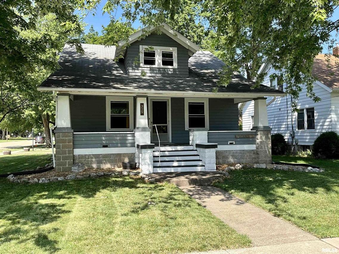 329 S Oakwood Ave., Geneseo, IL 61254